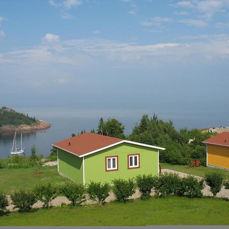 Les Chalets Au Bord De La Mer Les Escoumins Dış mekan fotoğraf