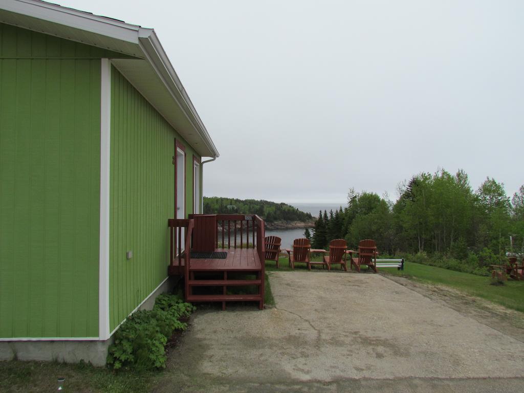 Les Chalets Au Bord De La Mer Les Escoumins Oda fotoğraf